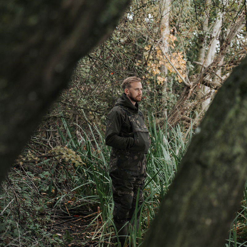 Nash Zero Tolerance Helluva Waterproof Bib & Brace Camo